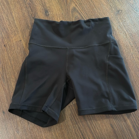 Lululemon shorts - Picture 2 of 4